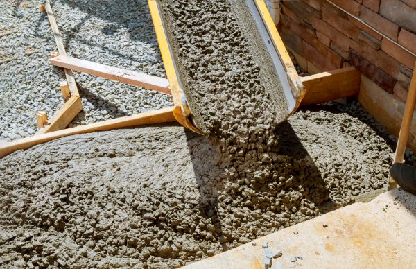 Cement Walkway Pouring in Temecula